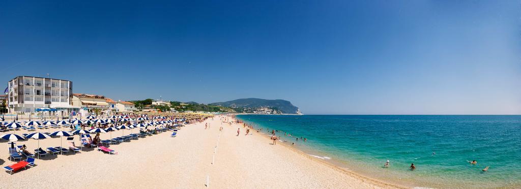 Aparthotel Il Conero Mare Numana Zewnętrze zdjęcie