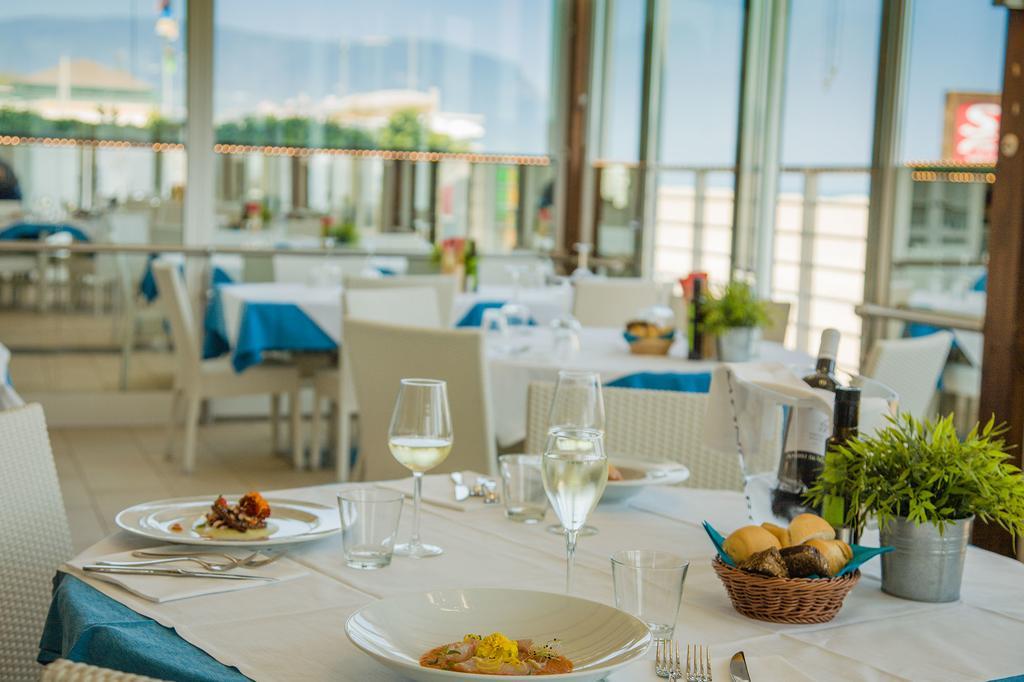 Aparthotel Il Conero Mare Numana Zewnętrze zdjęcie